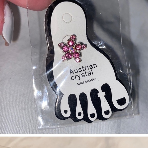 Unbranded Jewelry - Pink Flower Australian crystal toe ring adjustable stretchy new